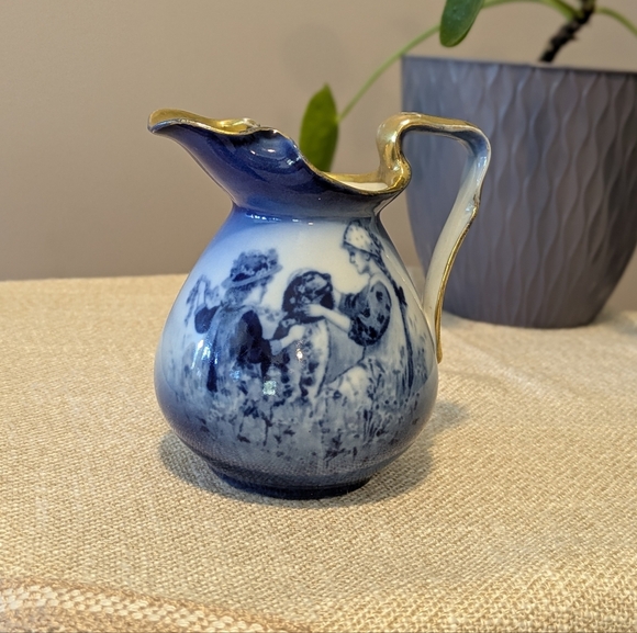 Royal Bayreuth Creamer Babes In The Woods Girl Petting Dog - Picture 1 of 10